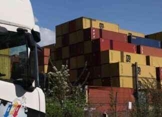 ترامب يقول إنه لا يبحث عن صفقة مع الاتحاد الأوروبي بعد التهديد بفرض رسوم بنسبة 50% – مصر المستقلة 50