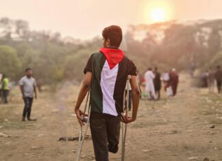 علم فلسطين: أسرار وتاريخ نضال يعيد تشكيل الهوية الوطنية