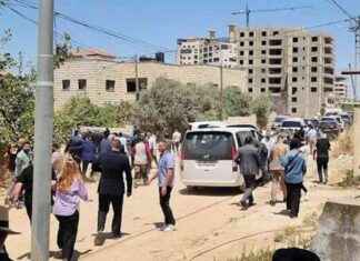 فرار الوفد الدبلوماسي من نيران الاحتلال