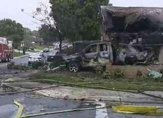 حادث سقوط طائرة في منطقة سكنية بأمريكا