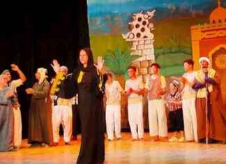 عروض مجانية: ونيسة على مسرح قصر ثقافة أسيوط