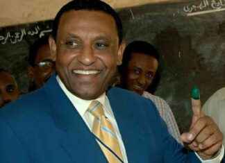 رئيس الوزراء السوداني كامل إدريس: أستاذ قانون ومرشح سابق للرئاسة