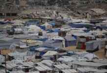 كيفية التعامل مع ارتفاع درجات الحرارة في مخيمات النازحين في غزة