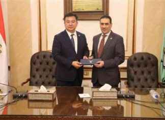 تعاون جامعة القاهرة مع مركز التبادل الدولي للتعليم اللغوي في الصين