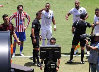 كوبا سودأميركانا 2025: تقنية الـVAR لضمان حياد التحكيم 2025-var