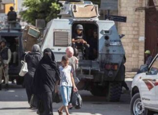 حبس 41 مصرياً بينهم 3 فتيات وقريب وزير سابق بعد اختفائهم قسرياً: التفاصيل والتطورات 41-3