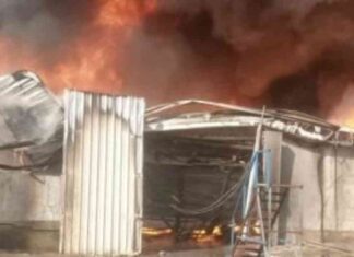 كيفية عزل التيار الكهربائي في حالة حريق داخل مصنع في 6 أكتوبر 6