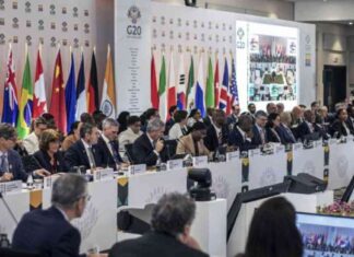 رسوم ترامب: التفاوض مع اليابان وحلول لأفريقيا وتهديدات لبريكس