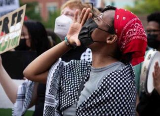 تأثير سكن المسنين في زيادة إيرادات الجامعات الأميركية