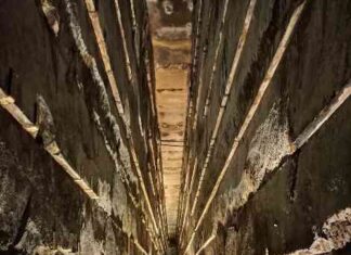 تحديث نظام الإضاءة الداخلية لأهرامات الجيزة – صور فوتوغرافية