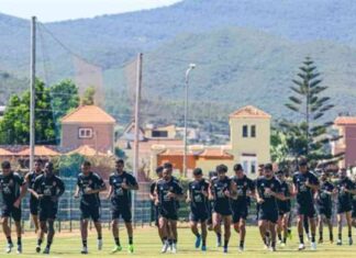 تمارين تأهيلية لاعبي النادي الأهلي