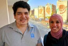 أسوان متحف مفتوح: فنانان يعيدان رسم هوية المدينة على جدرانها