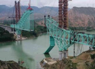 انهيار جسر صيني يقتل على الأقل 12 عامل بناء – مصر المستقلة 12