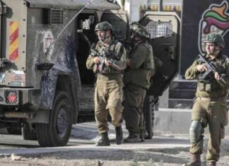 الاحتلال الإسرائيلي يهاجم نابلس ويجبر المواطنين على إخلاء منازلهم