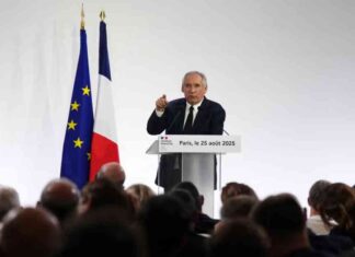 مخاوف فرنسا من أزمة سياسية جديدة بعد مخاطر رهان الثقة من رئيس الوزراء – مصر المستقلة