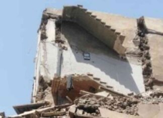 إصابة شخص بجانب منزل انهار جزئيا في الجمالية: صور