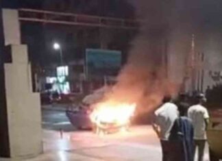 حريق سيارة ملاكي على طريق كورنيش النيل بأسوان – اليوم السابع