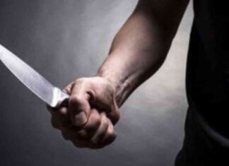 زوج ينهي حياة وطفلته ويطعن زوجته بعد إصابته بمرض نقص المناعة – اليوم السابع – أخبار الغربية