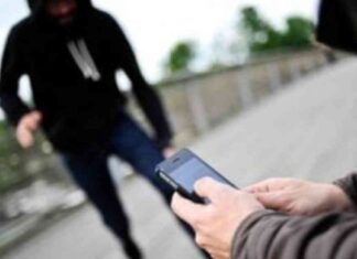 تحقيق مع عاطل بسرقة هواتف في اليوم السابع