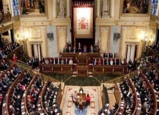 فضيحة تزلزل البرلمان الإسباني: شهادات مزورة تدفع نوابا للاستقالة