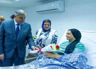 زيارة محافظ الإسكندرية لمصابي حادث الغرق بشاطئ أبو تلات