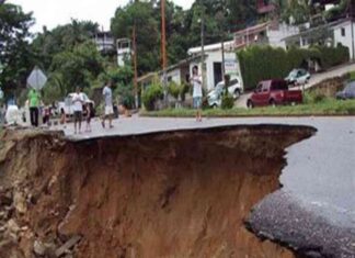 الكشف عن السبب وراء انهيار أرضي مروع يؤدي إلى وفاة أكثر من 1000 شخص 1000