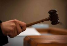 أربعة رجال يحكم عليهم بالسجن 4 سنوات وغرامة 300،000 جنيه لتحرشهم بالفتيات في طريق الواحات – مصر المستقلة 4-300000