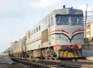 العثور على رضيع حديث الولادة داخل قطار الركاب