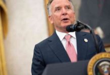 مفاوضات غزة: ويتكوف يبحث إعادة إحيائها في محادثات في الكواليس