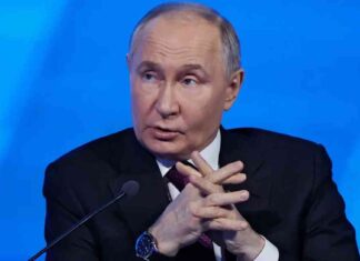 فلاديمير بوتين يقول إن القوات الغربية ستكون أهدافًا مشروعة إذا كانت في أوكرانيا