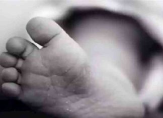 قرار جديد من النيابة بشأن طفل المعادي المعثور عليه داخل صندوق القمامة