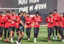 قرار الأهلي بتجميد المستحقات المالية لفريق كرة القدم