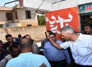 محافظ أسوان يزور معرض أهلاً مدارس بكوم أمبو