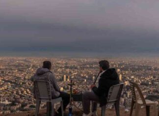 أنا الهندي: قصص تجعلك تفكر في وطنك رغم الصعوبات