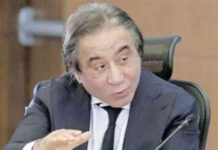 عودة رجل الأعمال المصري أحمد عز إلى الحياة العامة بعد سنوات من الغياب