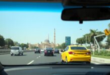 القيادة في مدينة القاهرة: نصائح و نصائح الأمن Driving in Cairo: Tips and Safety Advice