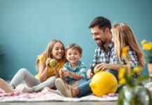 الاستمتاع بالوقت مع الأسرة: أنشطة ممتعة ومفيدة Enjoying time with family: Fun and beneficial activities