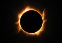 الكسوف الشمسي: ظاهرة فلكية رائعة وعلومها المدهشة Solar Eclipse: A Wonderful Astronomical Phenomenon and Its Astonishing Science